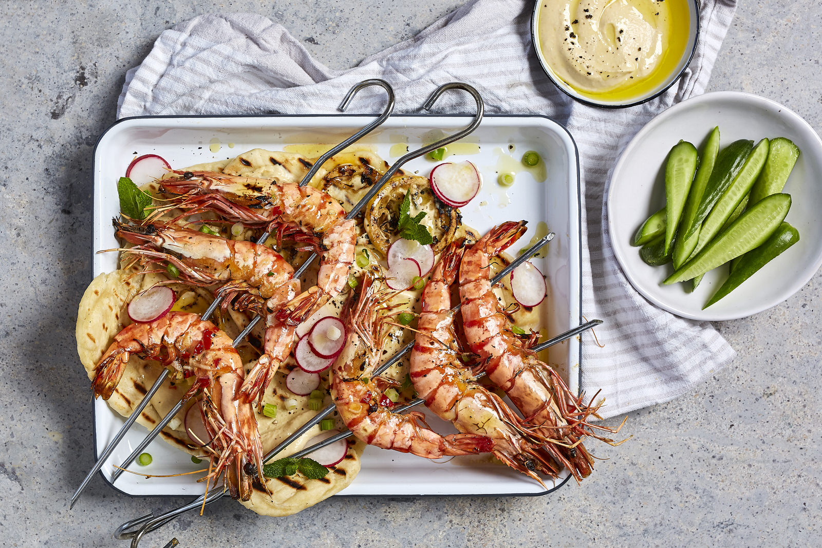 MICHELLE PARKIN PHOTOGRAPHY_LOW RES_CROPPED_CHAPMANS_GARLIC CHILI PRAWNS FLAT BREAD_2019_18218.jpg