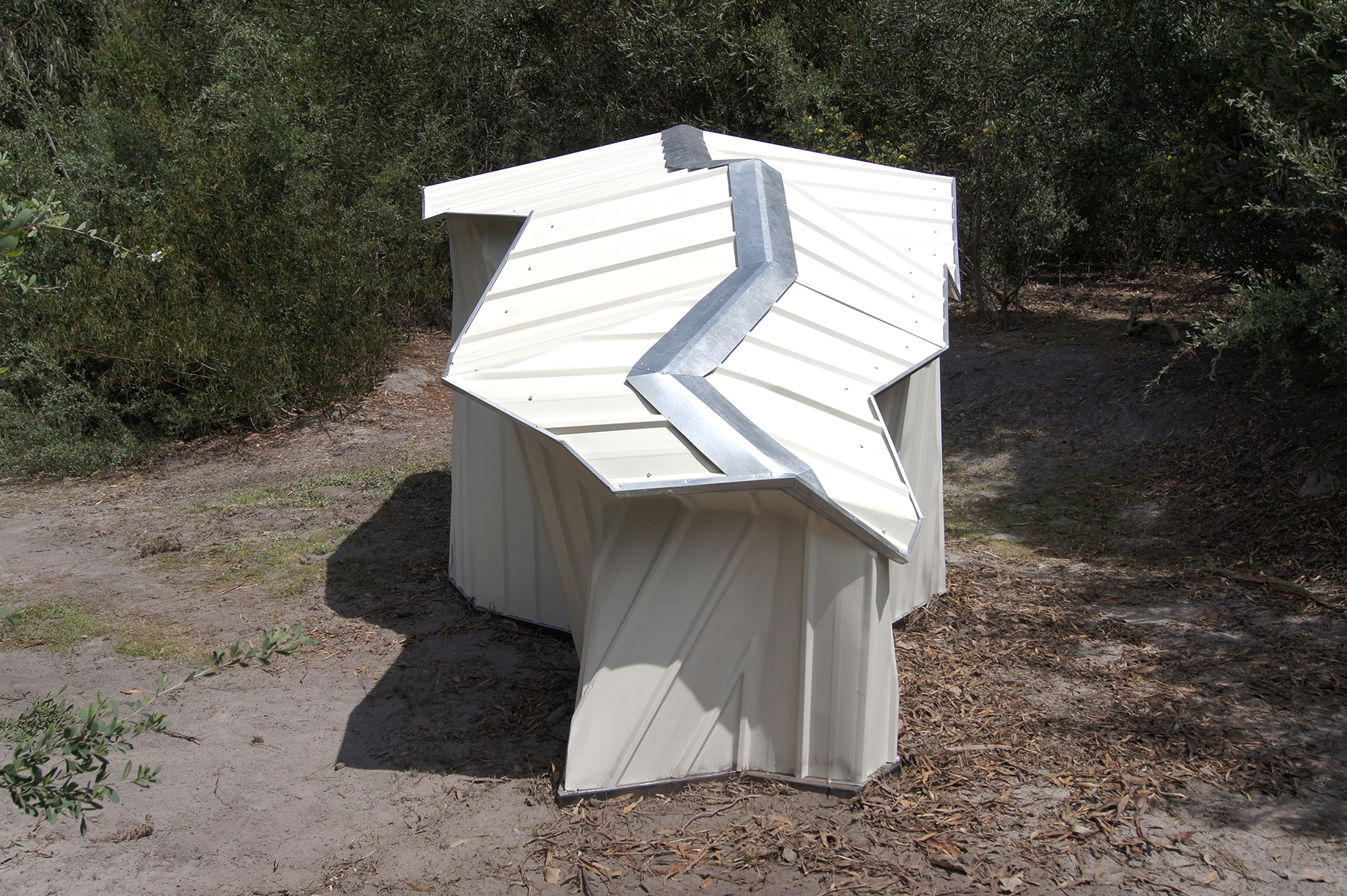   A Room for Things , 2014 Steel Chief Colourbond shed, steel, paint, polyester resin 212 x 510 x 227cm   Mc Clelland Survey &amp; Award 2014 (Finalist)  