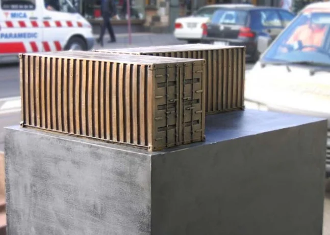 container_04.jpg