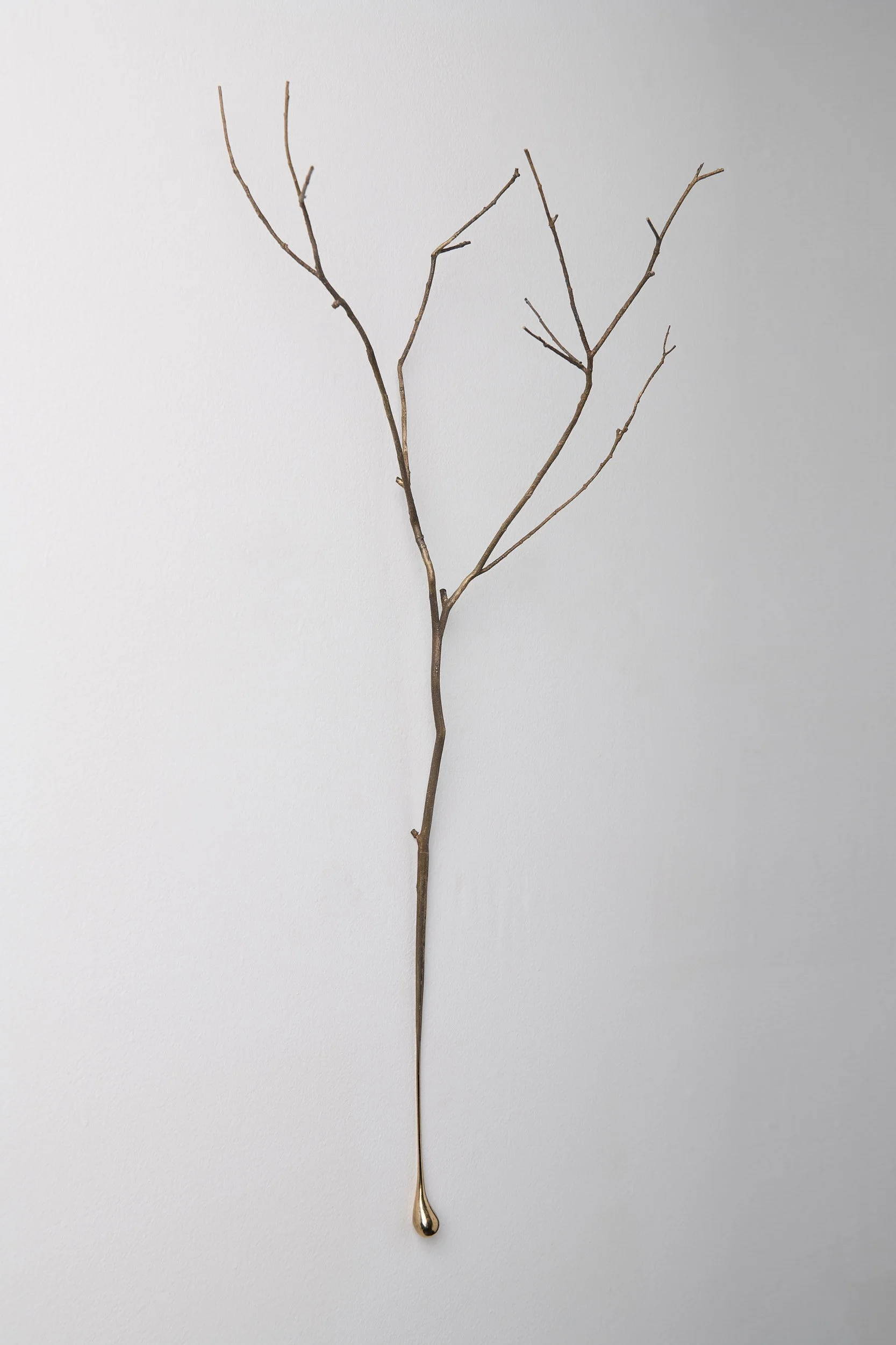   Liquid mannagum , 2020 bronze 64 × 30 × 18 cm 