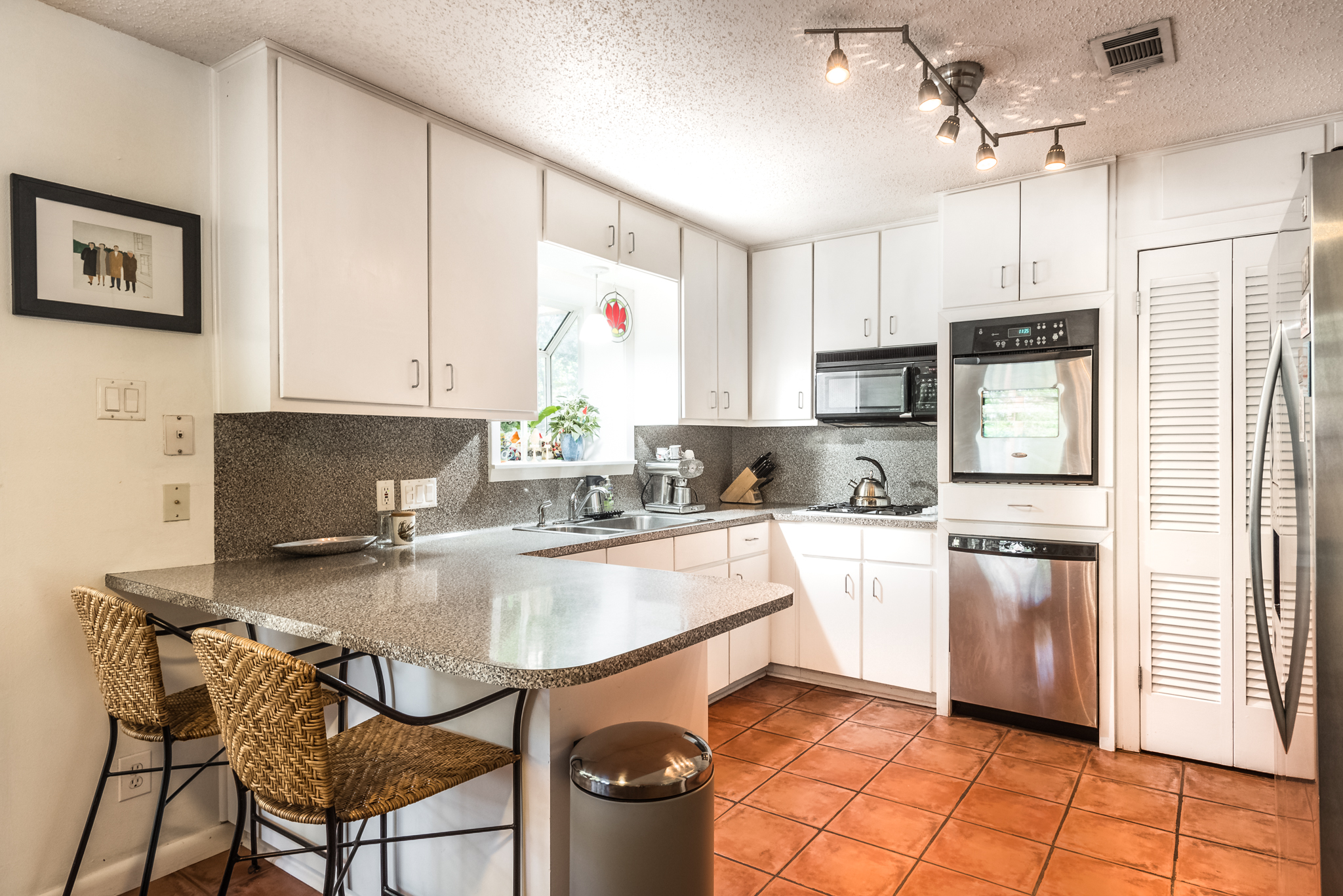 2402 Rock Terrace-7.jpg
