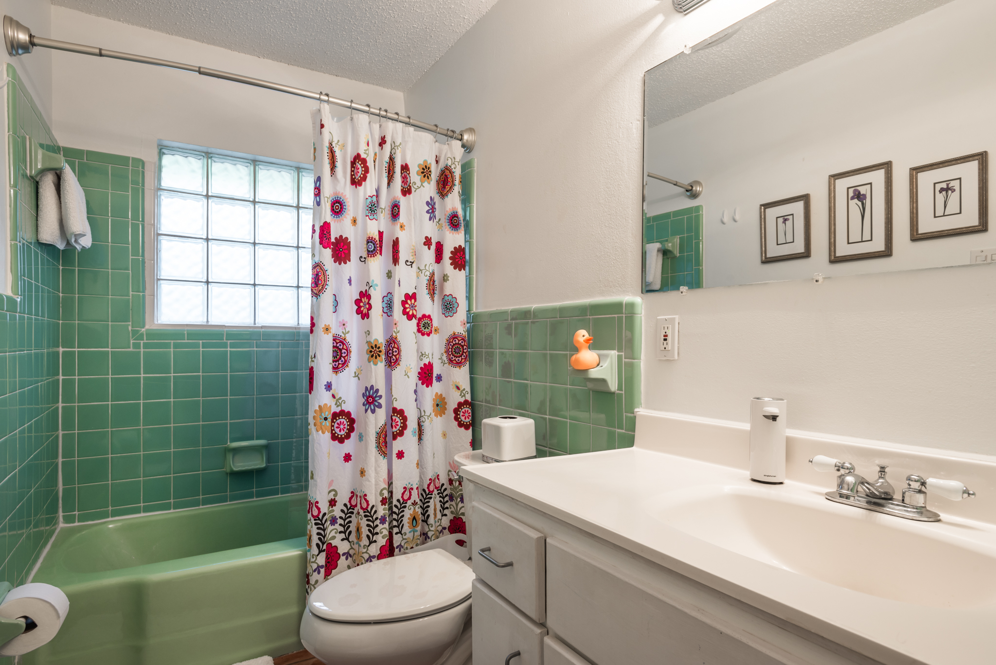 2402 Rock Terrace-12.jpg