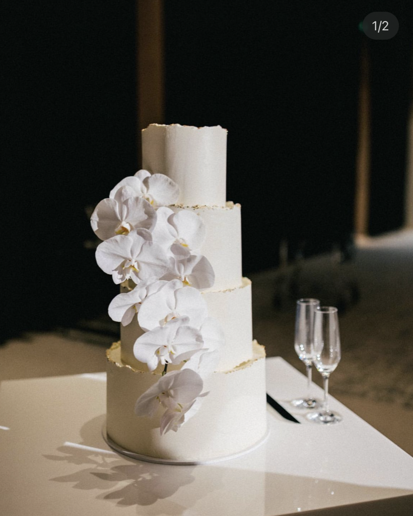 Kenneth Lim Photographer, The Westin Hotel, Wedding Cake, Perth.png