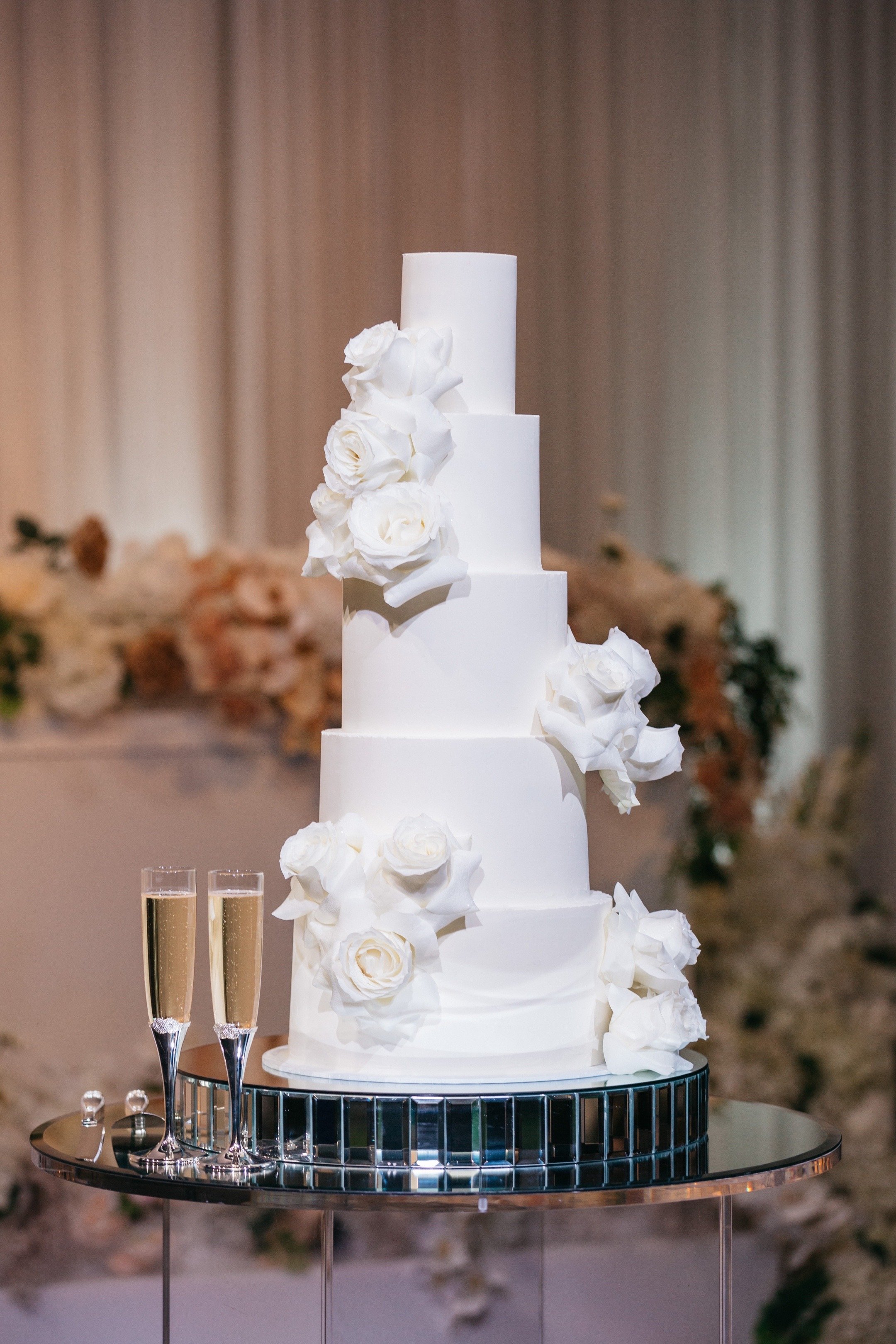 Ella Otranto, Crown Perth, 5 tier, wedding cake.JPG