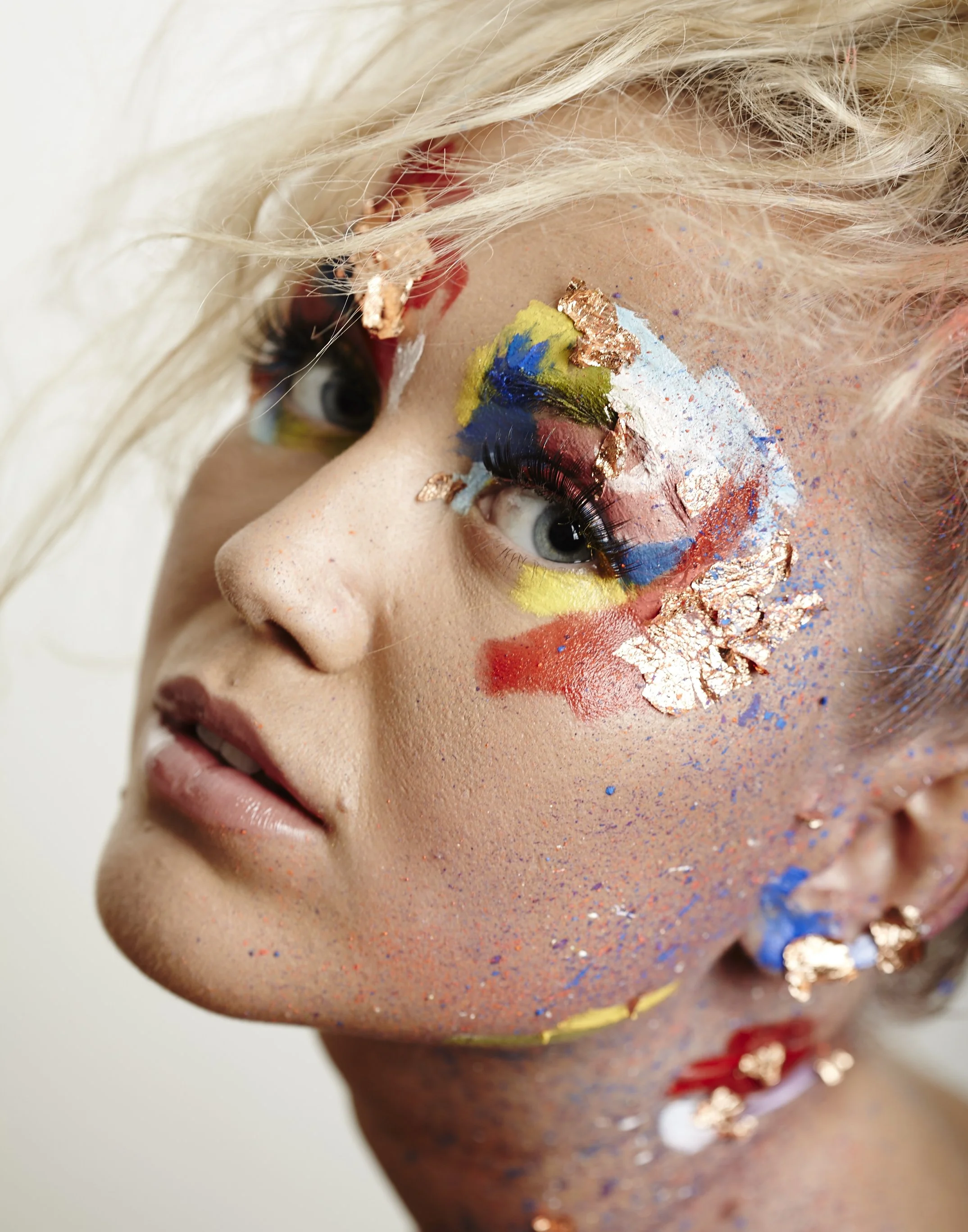  Photographer: Amy Barton  Hair and Make-Up Designer: Sarah Scott 
