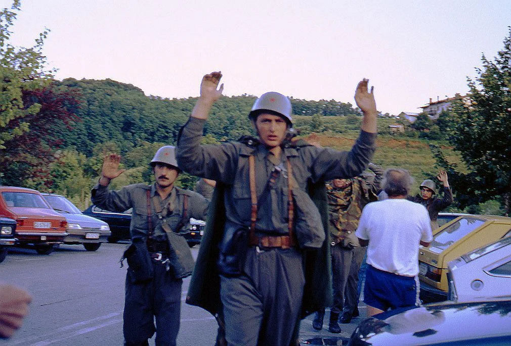  28. junij 1991, mejni prehod Rožna Dolina. Foto: Andrej Podlogar 