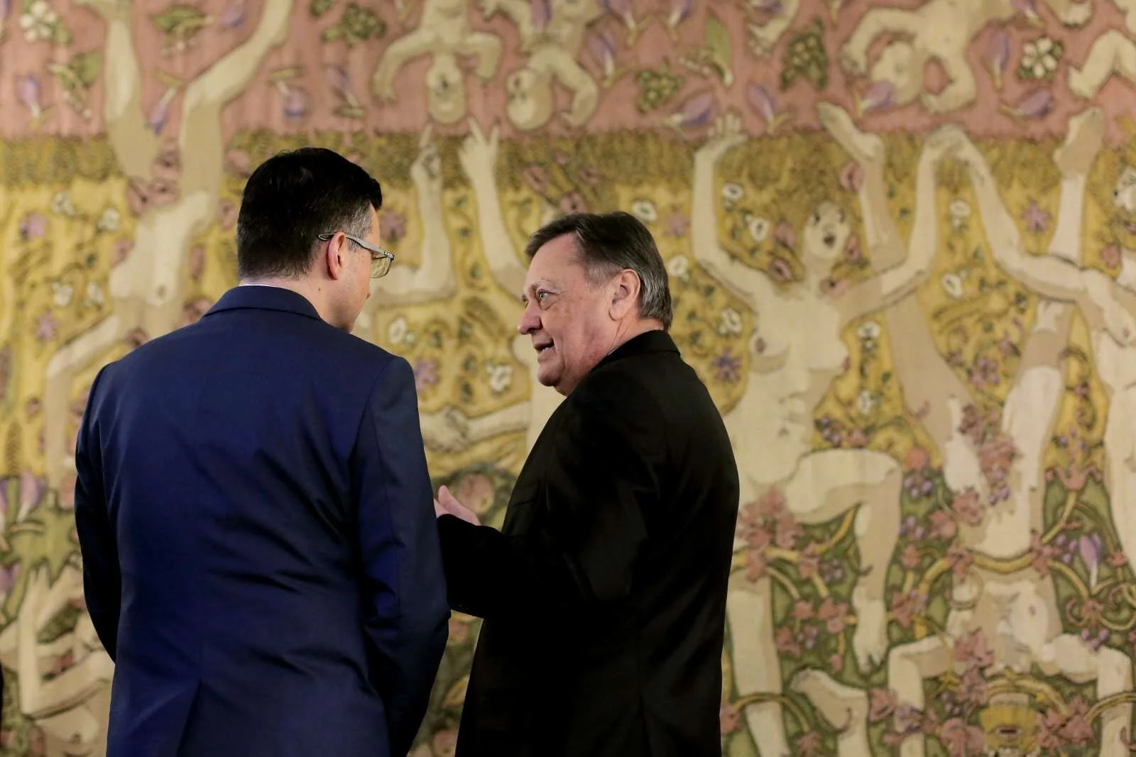  Slovenski premier Marjan Šarec in ljubljanski župan Zoran Janković ob srečanju v Ljubljani. Foto: Daniel Novakovič/STA 