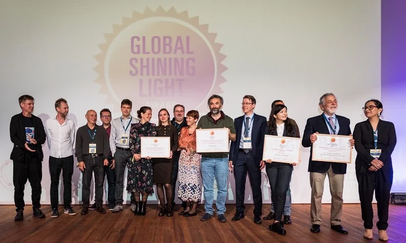 Prejemniki nagrad Global Shining Light Awards. Foto: Nick Jaussi/GIJN