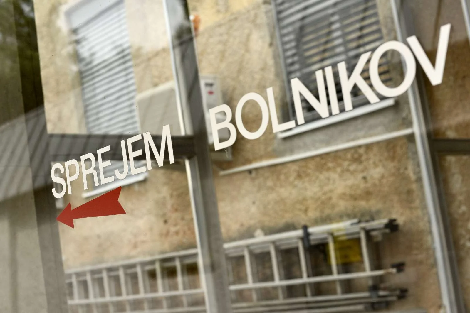 Za tuberkulozo pri nas zboli okoli sto ljudi na leto. Tamino Petelinšek/STA