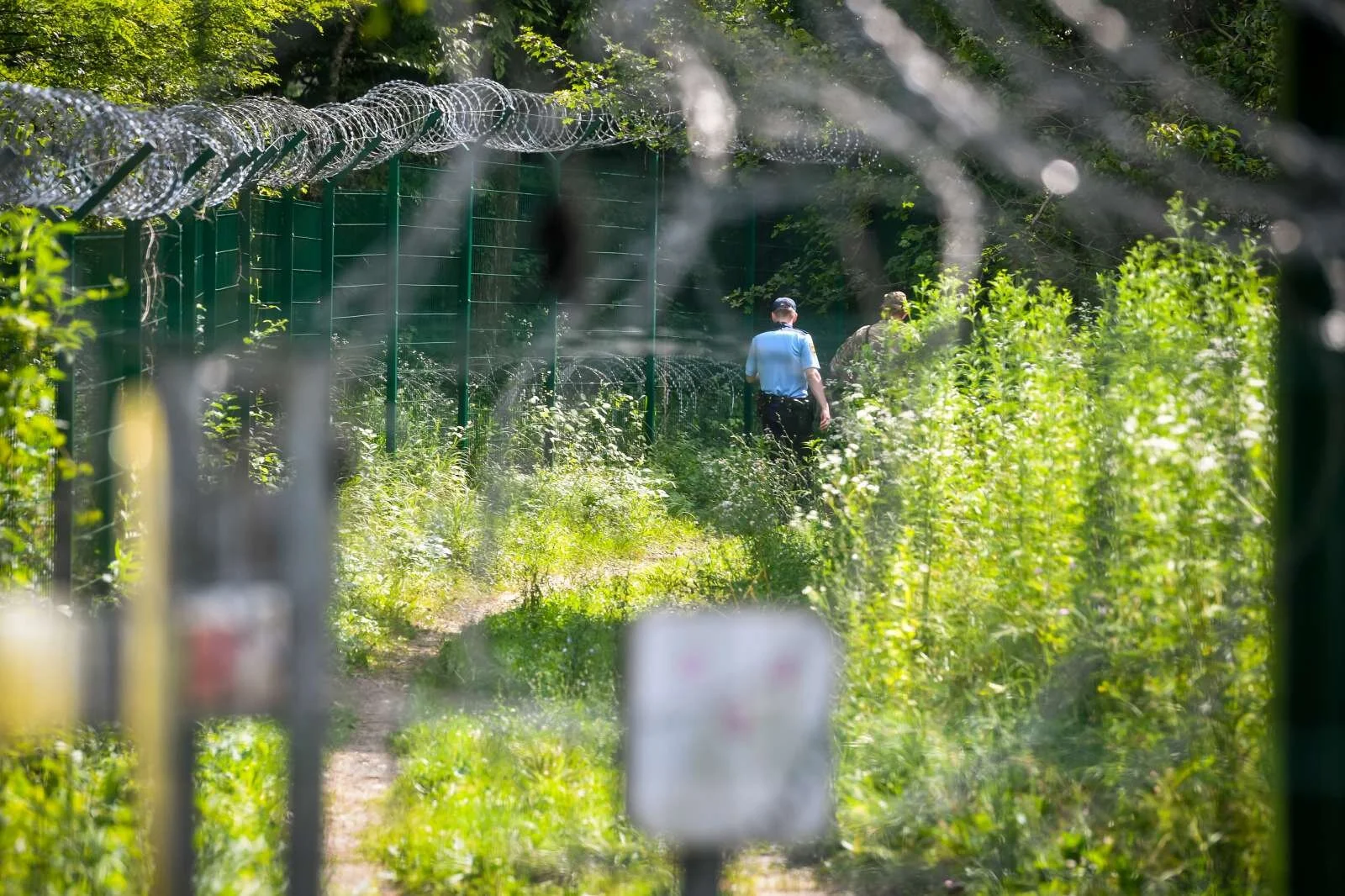  V policiji do zdaj niso zaznali, da bi pripadniki Štajerske varde s svojimi aktivnostmi posegli v njihova pooblastila. Foto: STA 