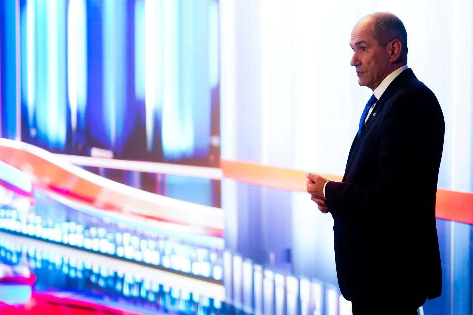 Janša »izginil« iz mladinske TV-oddaje o populizmu