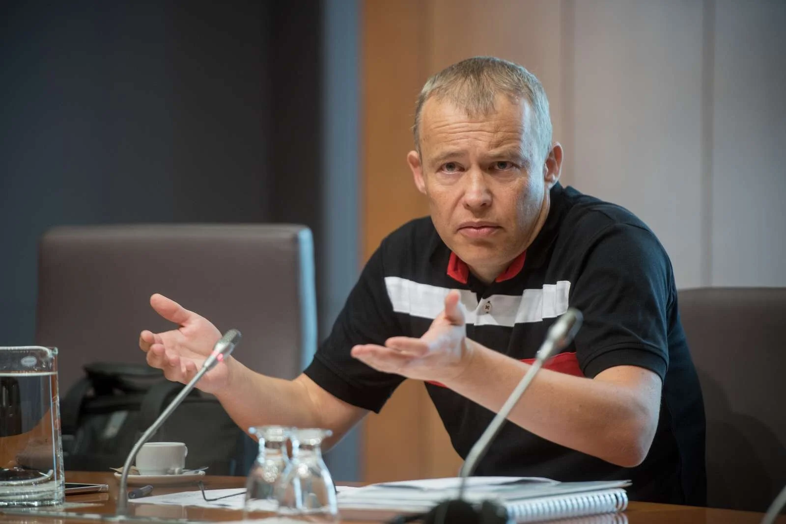  Po mnenju Mateja Lahovnika, vodje vladne svetovalne skupine za pripravo ukrepov za omilitev posledic epidemije za državljane in gospodarstvo, so učinkoviti vladni ukrepi glavni razlog za izboljšanje napovedi gospodarske rasti v Sloveniji. Foto: Bor Slana/STA 