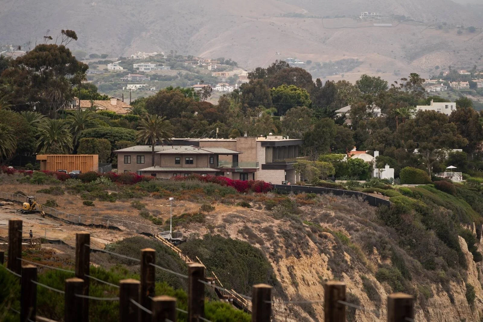  Properties belonging to King Abdullah II in Malibu, California. Photo: The Washington Post/ICIJ 