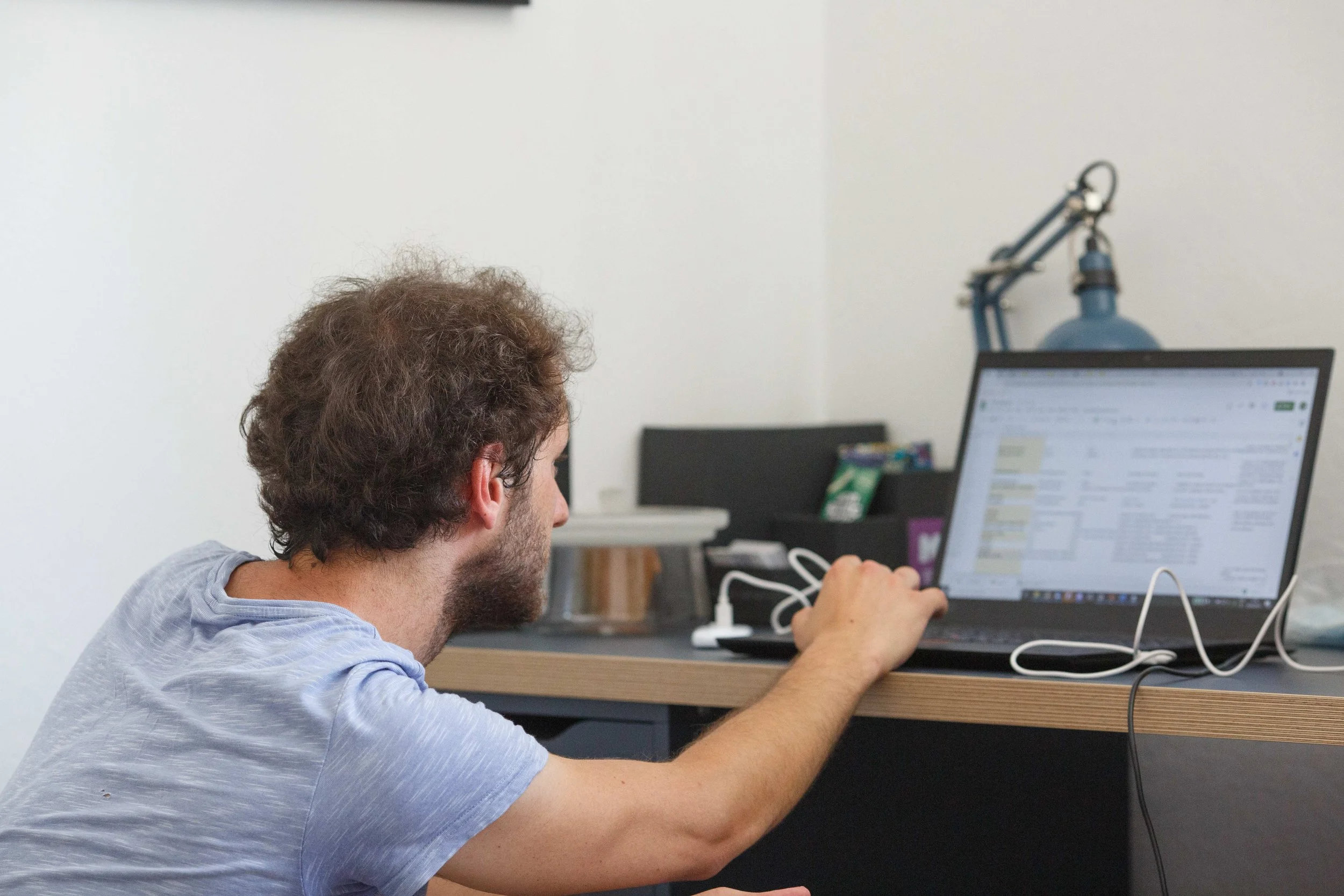  Javljanje sledilnikov je bilo treba testirati, še preden smo jih skupaj z odpadki poslali na pot. 