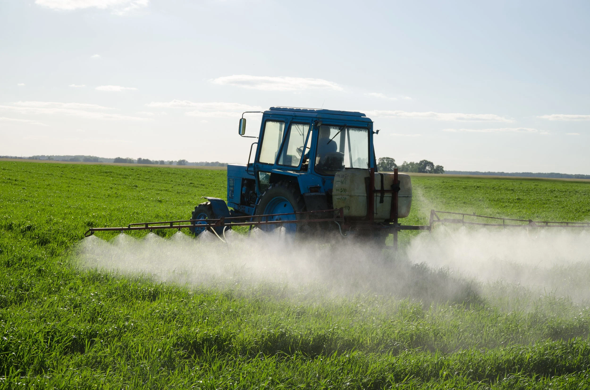 Pesticidi na delu: Porozna zaščitna obleka