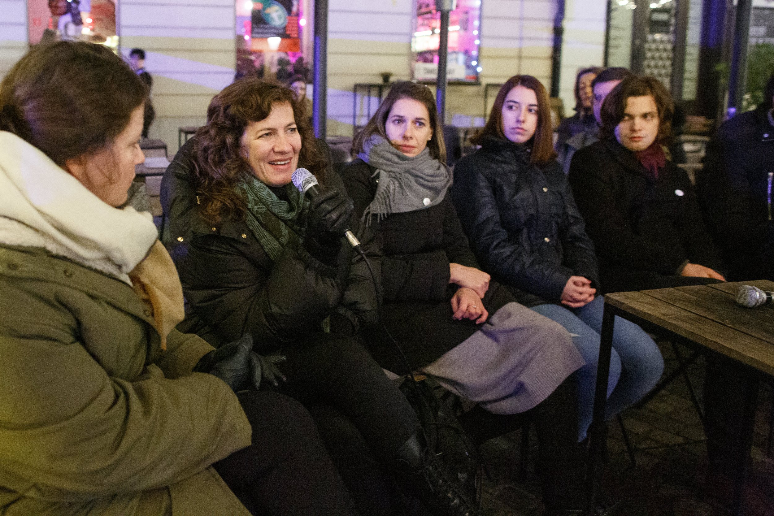 Lov na stanovanje: v ponedeljek v živo!