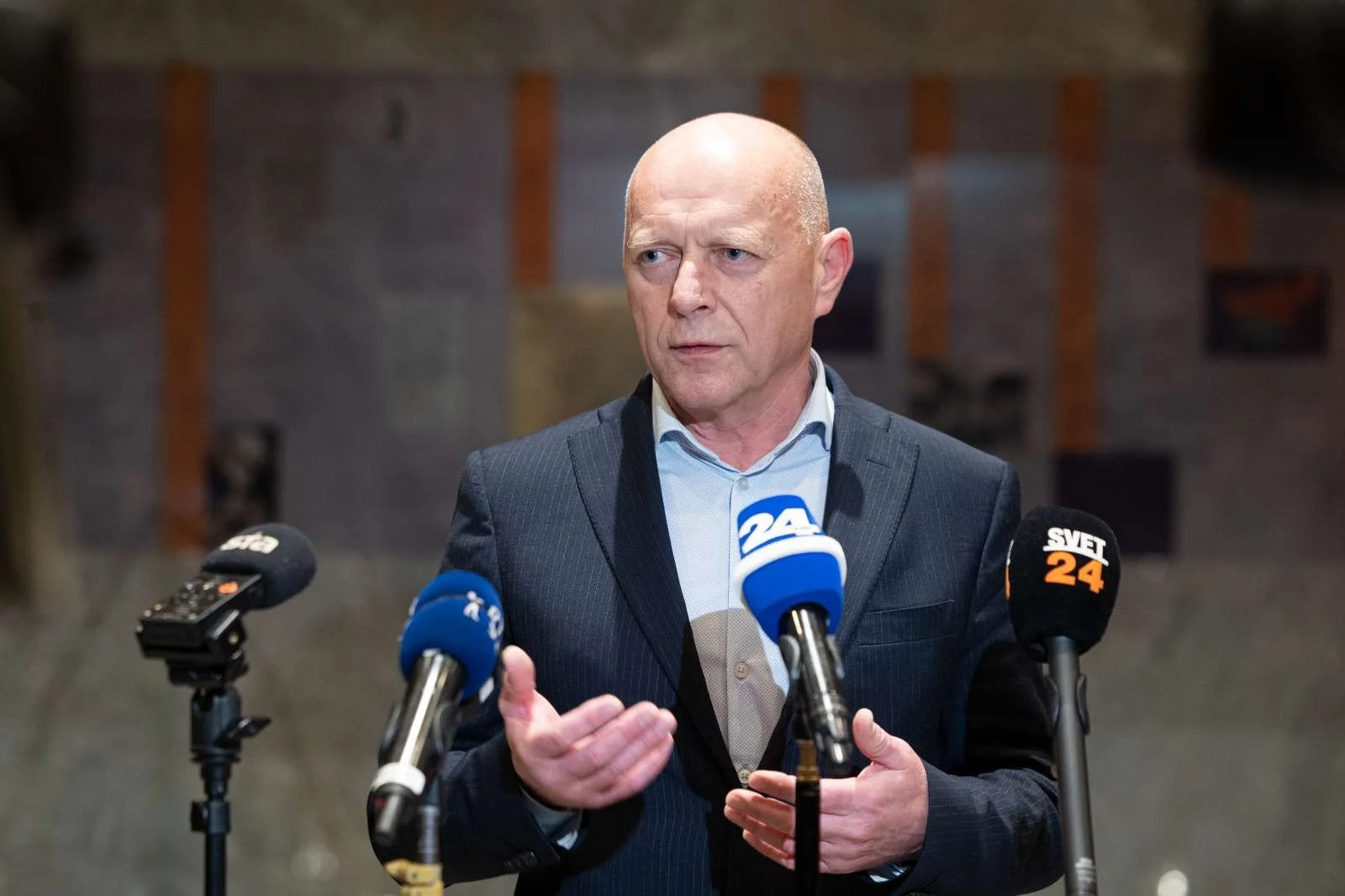  Vlada je pripravila gradivo za izvršitev 15 odločb ustavnega sodišča, izmed katerih jih je osem uresničila z enim zakonom. Foto: Katja Kodba/STA 