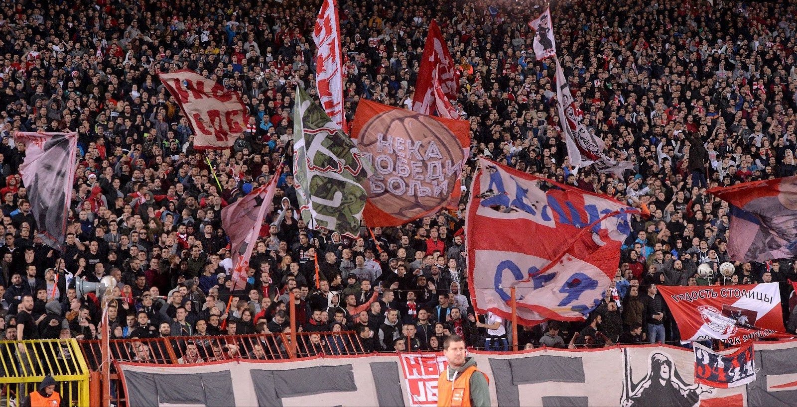 Uefa Crvene zvezde ni kaznovala zaradi verske koreografije