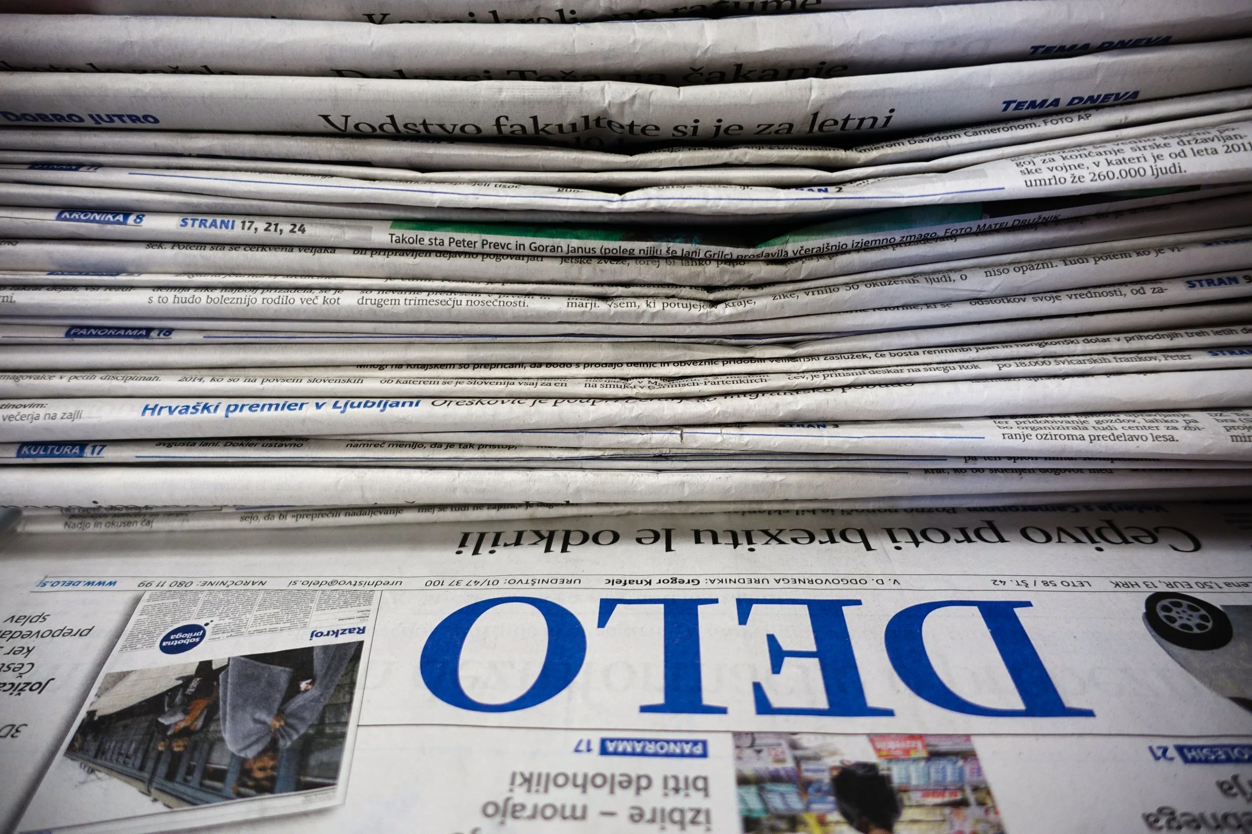 Naslovnica Dela je lažna