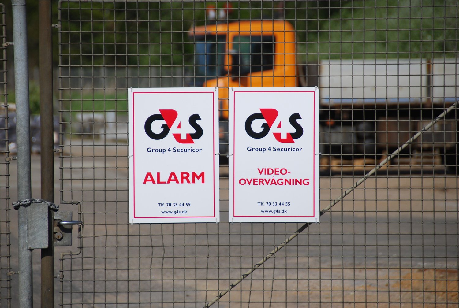 G4S alarm signs on the doors