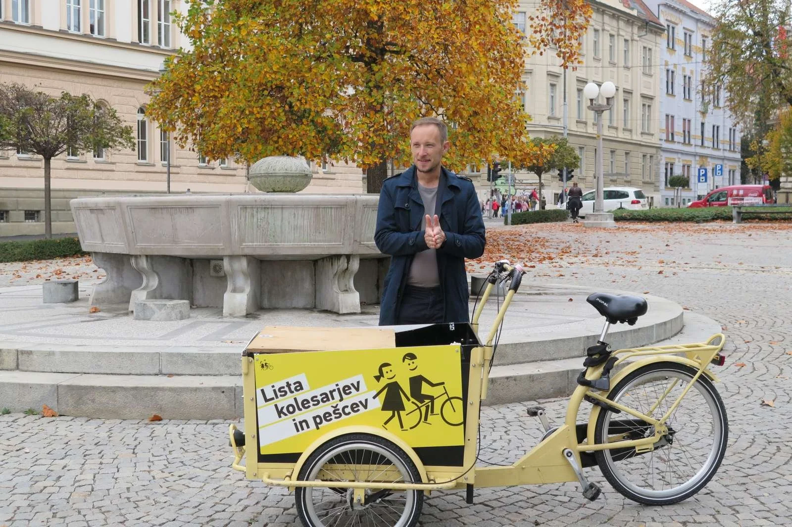  Nosilca Liste kolesarjev in pešcev Josipa Rotarja pri kandidaturi za župana Maribora podpira tudi stranka Vesna. Foto: Andreja Seršen Dobaj/STA 