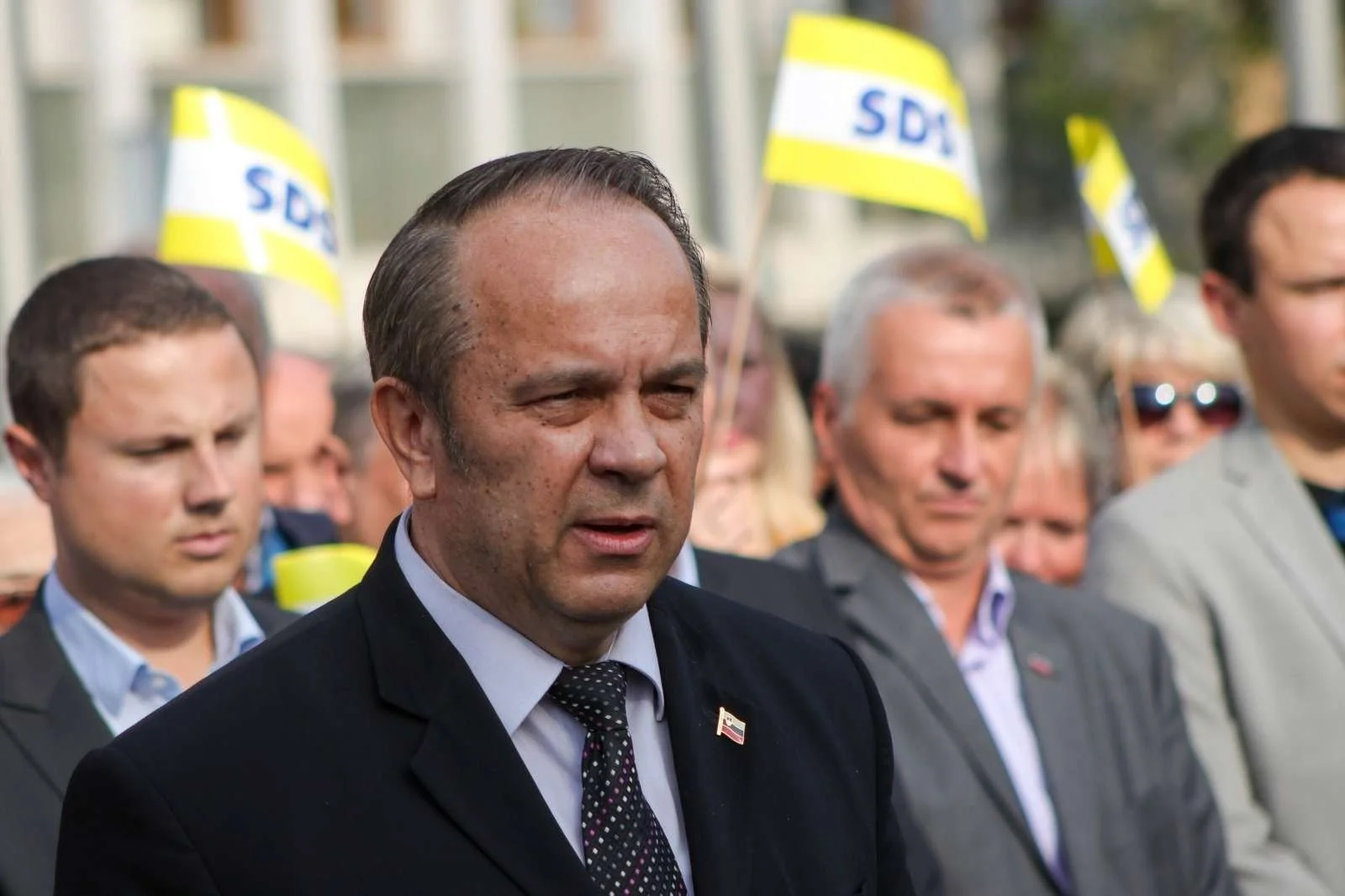  Poslanec Branko Grims je na dan prve seje novega sveta RTV Slovenija tvitnil, da bo ta v prihodnosti posegal po taktiki obtoževanja, ki jo je pripisal Marxu. Foto: Nace Hočevar/STA 