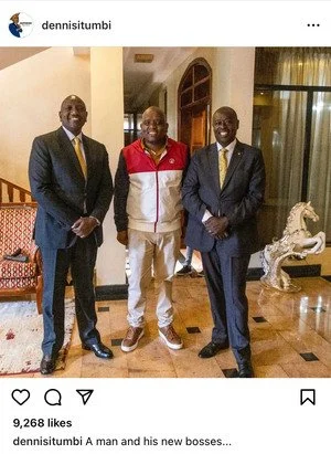  William Ruto (levo) z Dennisom Itumbijem (v sredini) kmalu po tem, ko je Ruto septembra 2022 prisegel kot kenijski predsednik. Posnetek zaslona z @dennisitumbi/Instagram.com.&nbsp; 