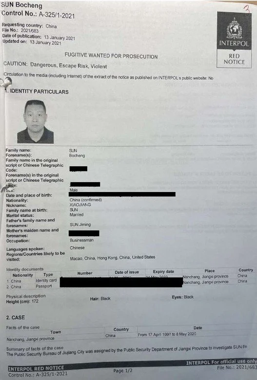  Rdeča tiralica zoper Suna Bochenga; Foto: Oštro 