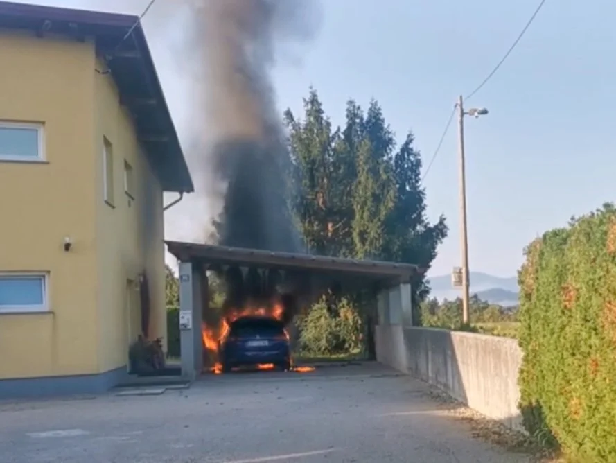  Zajem zaslona videoposnetka požara. Vir: facebook 