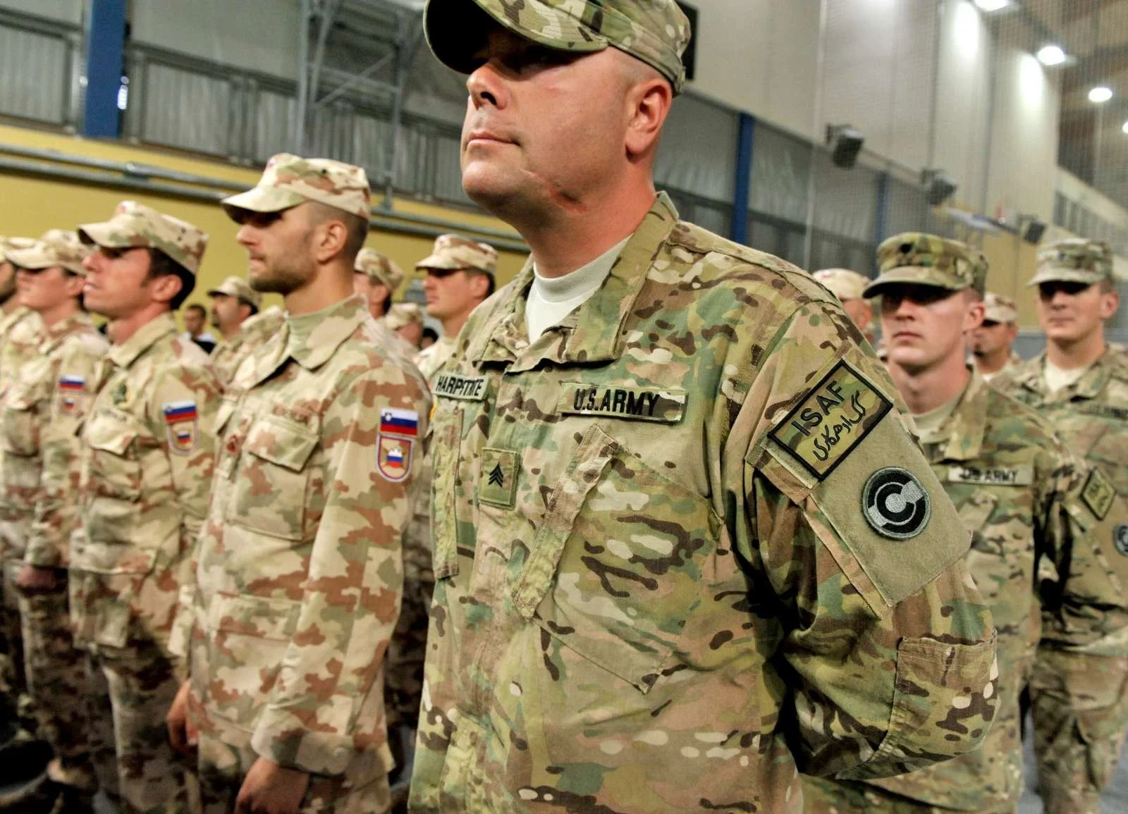  Po podatkih ministrstva za notranje zadeve je leta 2022 zaradi zagotavljanja osebne varnosti orožni list pridobilo več kot 5300 ljudi. Foto: Tamino Petelinšek/STA 