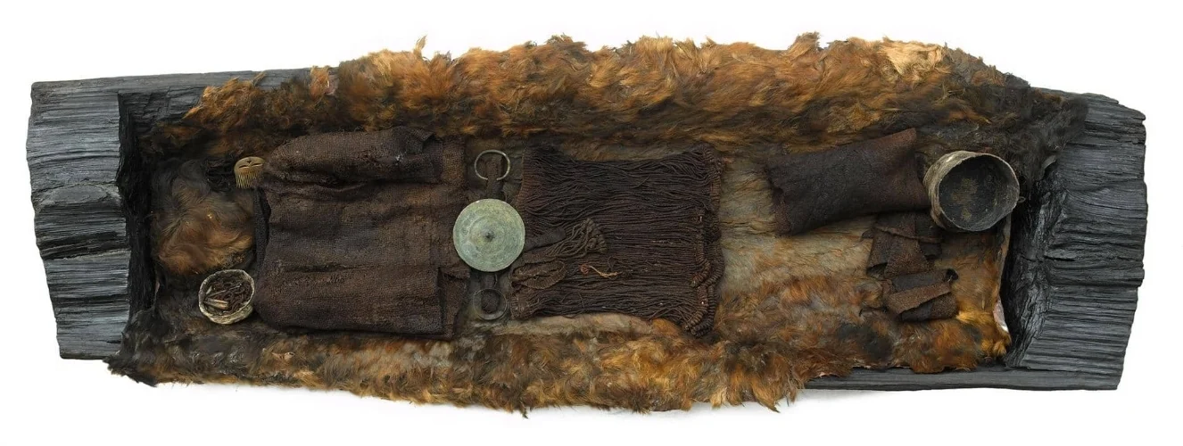 Het graf van het meisje van Egtved, Nationaal Museum van Denemarken.