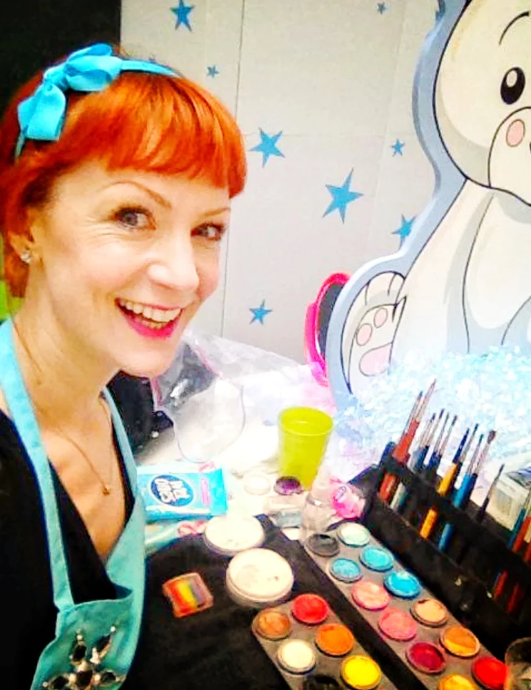 Face painter Fliss.jpeg