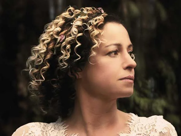 splendid_agency_agency_and_promotions_kate_rusby_2.jpg