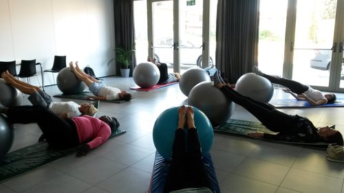 plank+op+bal.jpg