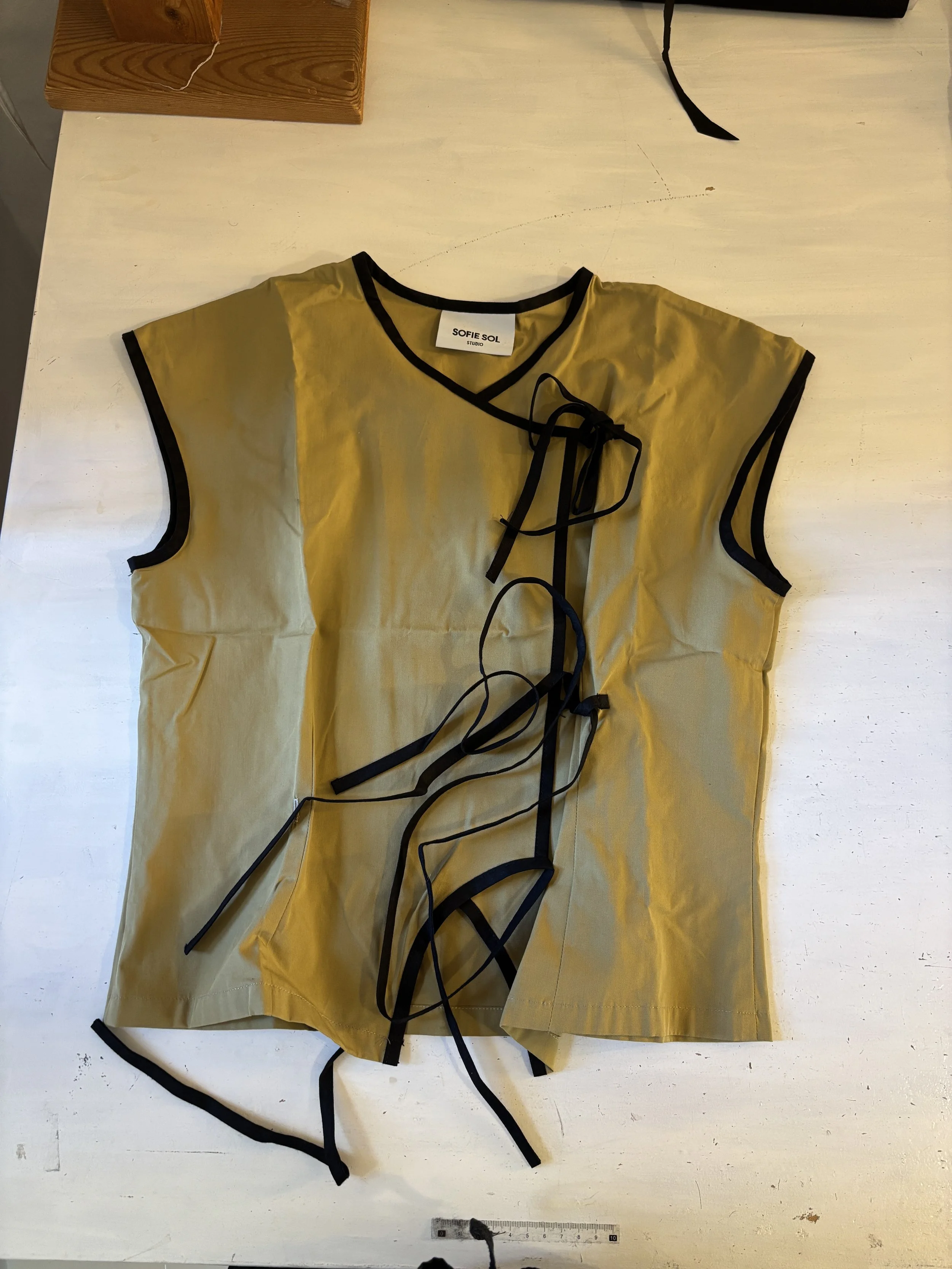 Gelato top khaki/black MEDIUM