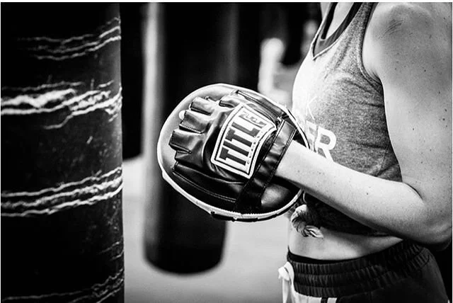 One of my (many) goals this year was to be more consistent with this feed. Fitness and yoga are half of my photography business... half of my livelihood is what that means, which is crazy and I know a lot of you are in the same boat, planning, teachi