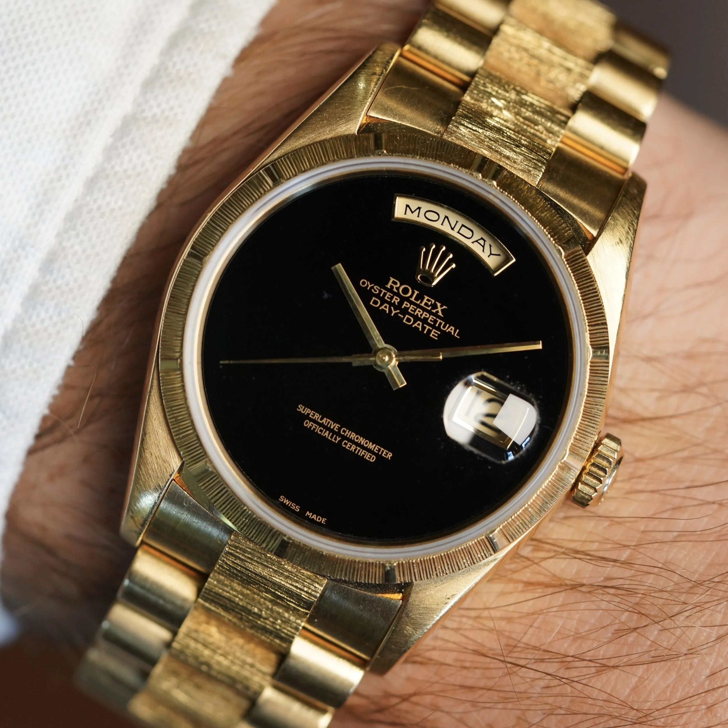 オニキス 18K タイピン ヴィンテージ Rolex Onyx Dial Bark Day-Date Reference 18248 in 18K Yellow Gold
