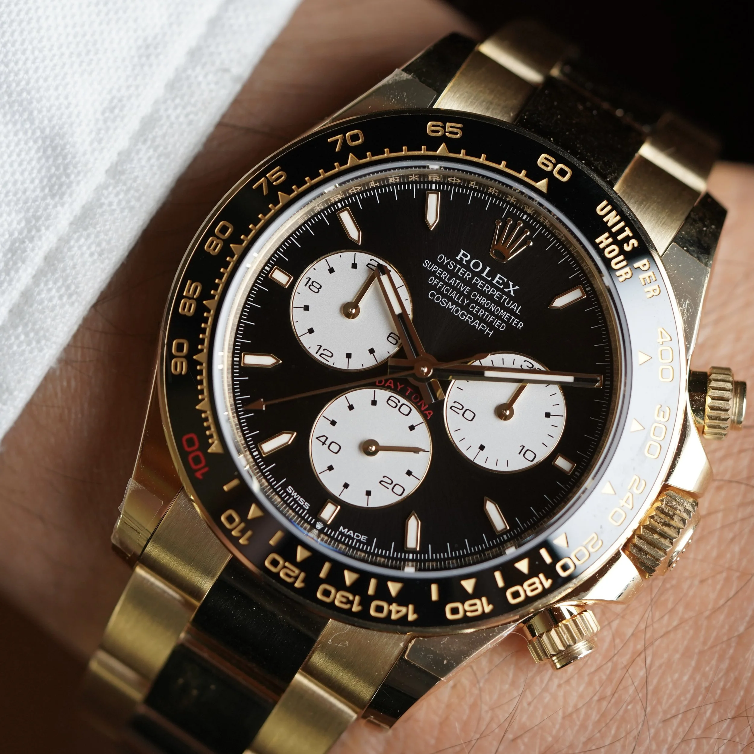 Rolex Le Mans Daytona 126528LN In 18K Yellow Gold Full Brand New Partially Stickered