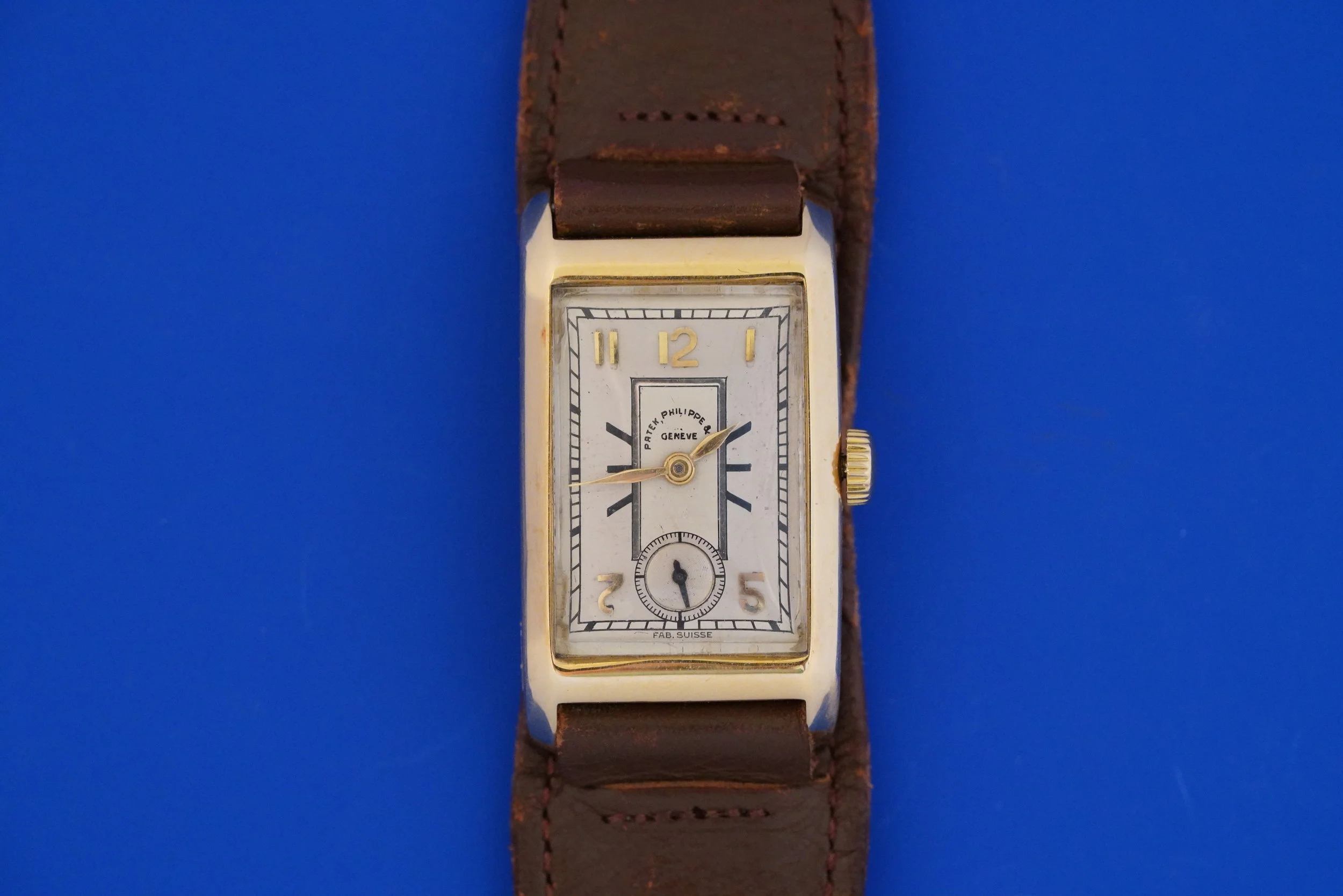 HODINKEE: Wind Vintage's Patek Philippe Ref. 404 In Bring A Loupe