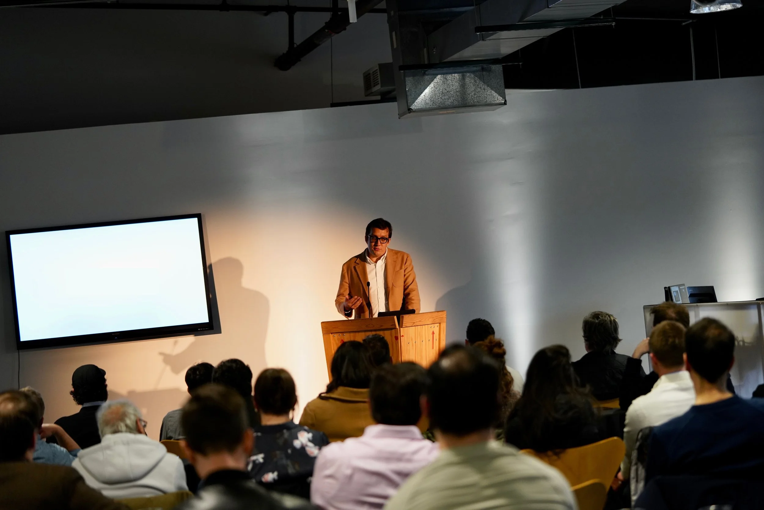 Eric Wind Presents Watch Collecting 101 At Wright Auction House