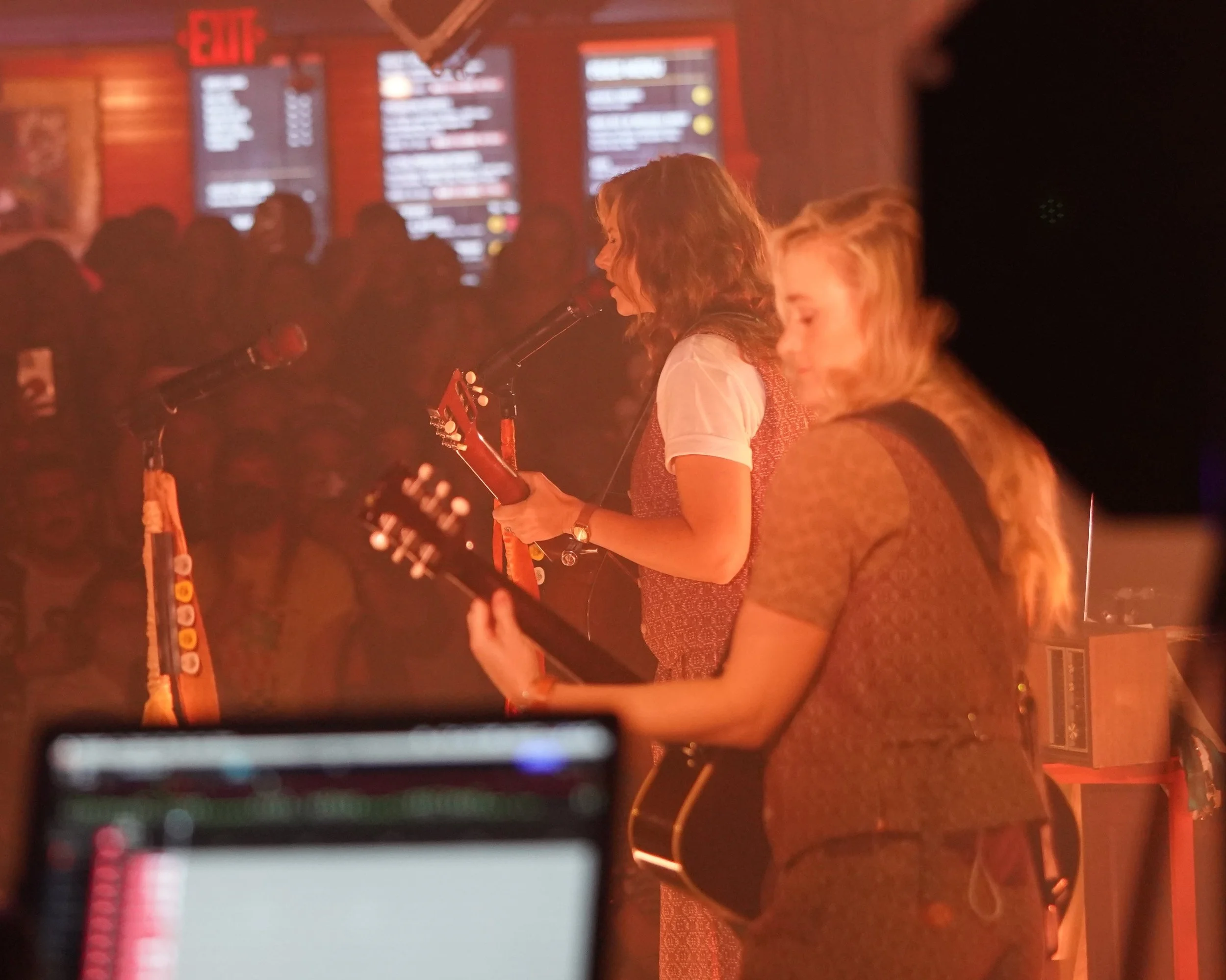 Collector Check-In: Aly &amp; AJ in Concert