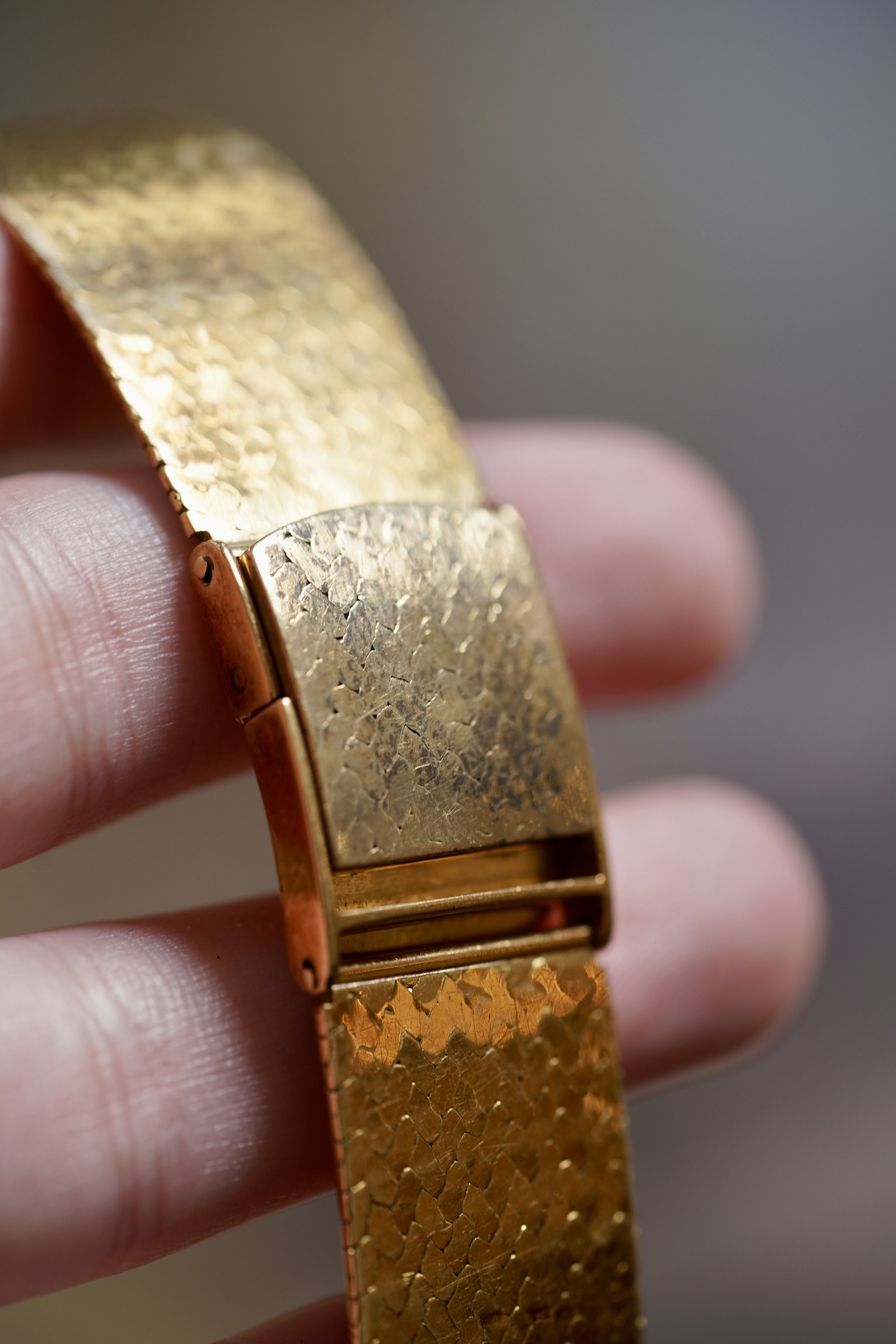 18mm French Made Woven/Scale Bracelet in 18K Gold 6.9 Inch