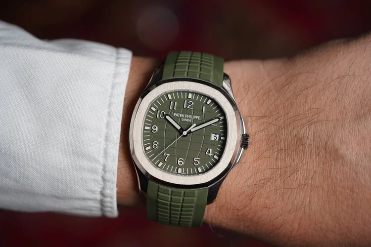 Patek Philippe Aquanaut Reference 5168G-010 Full Set Unpolished