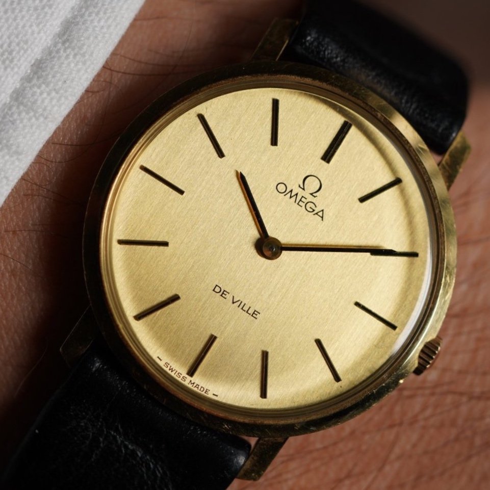 OMEGA De Ville Reference 111 0145 in Yellow Gold Unpolished