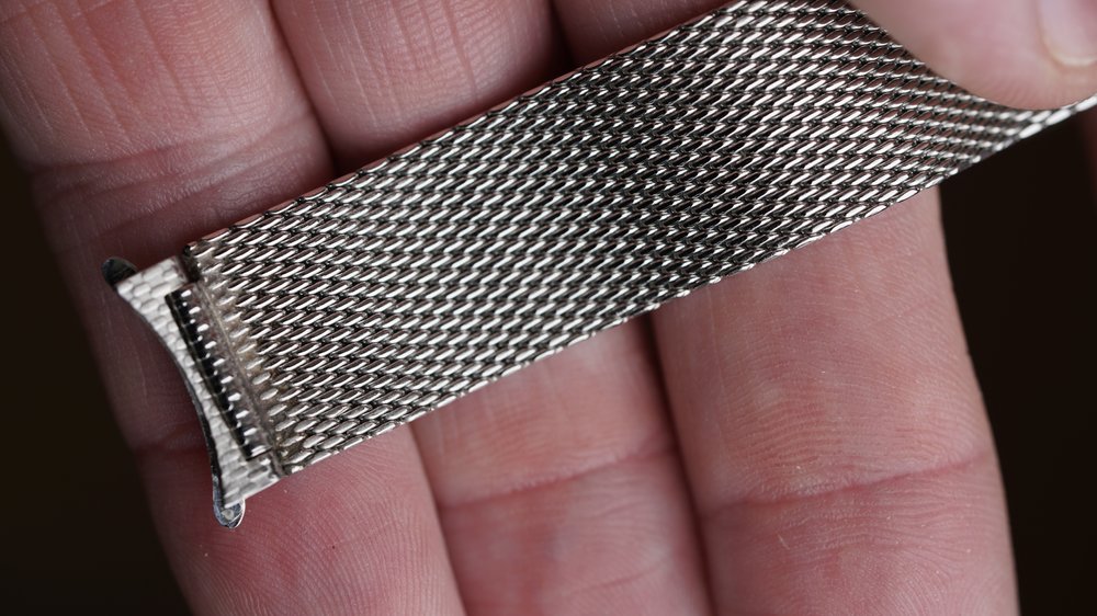 16mm Universal Geneve Mesh Bracelet 6.8 inch — Wind Vintage 16mm Universal Geneve Mesh Bracelet 6.8 inch — Wind Vintage