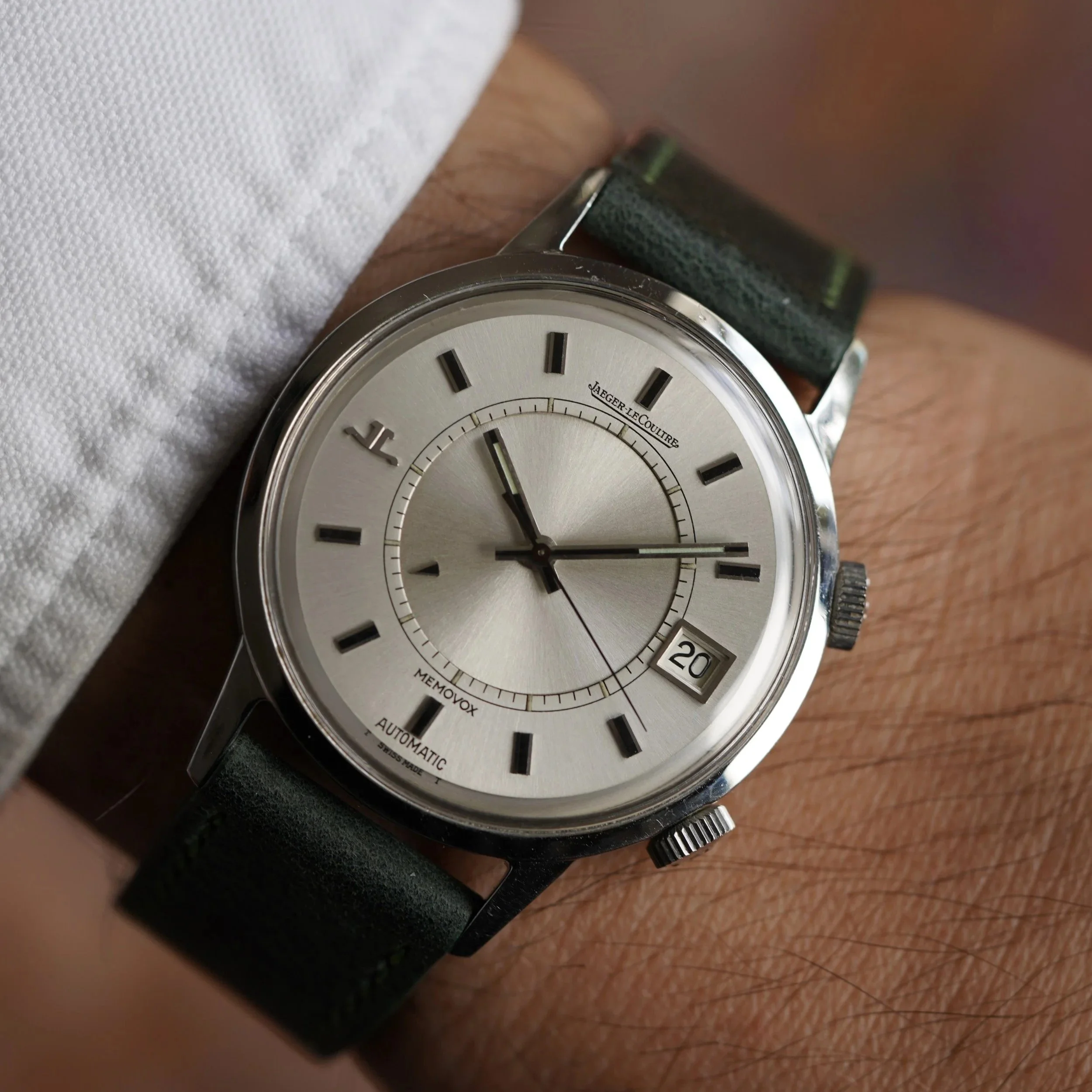 Jaeger-LeCoultre Memovox Reference E 875 w/ Extract