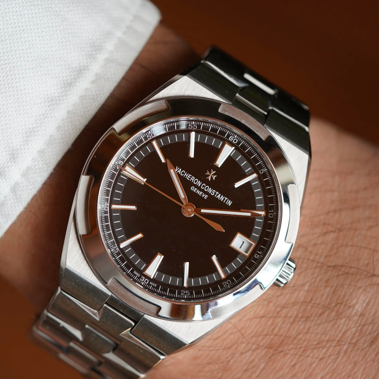 Vacheron Constantin Overseas Black Dial Ref. 4500V/110A-B483 Full Set Unpolished + Straps