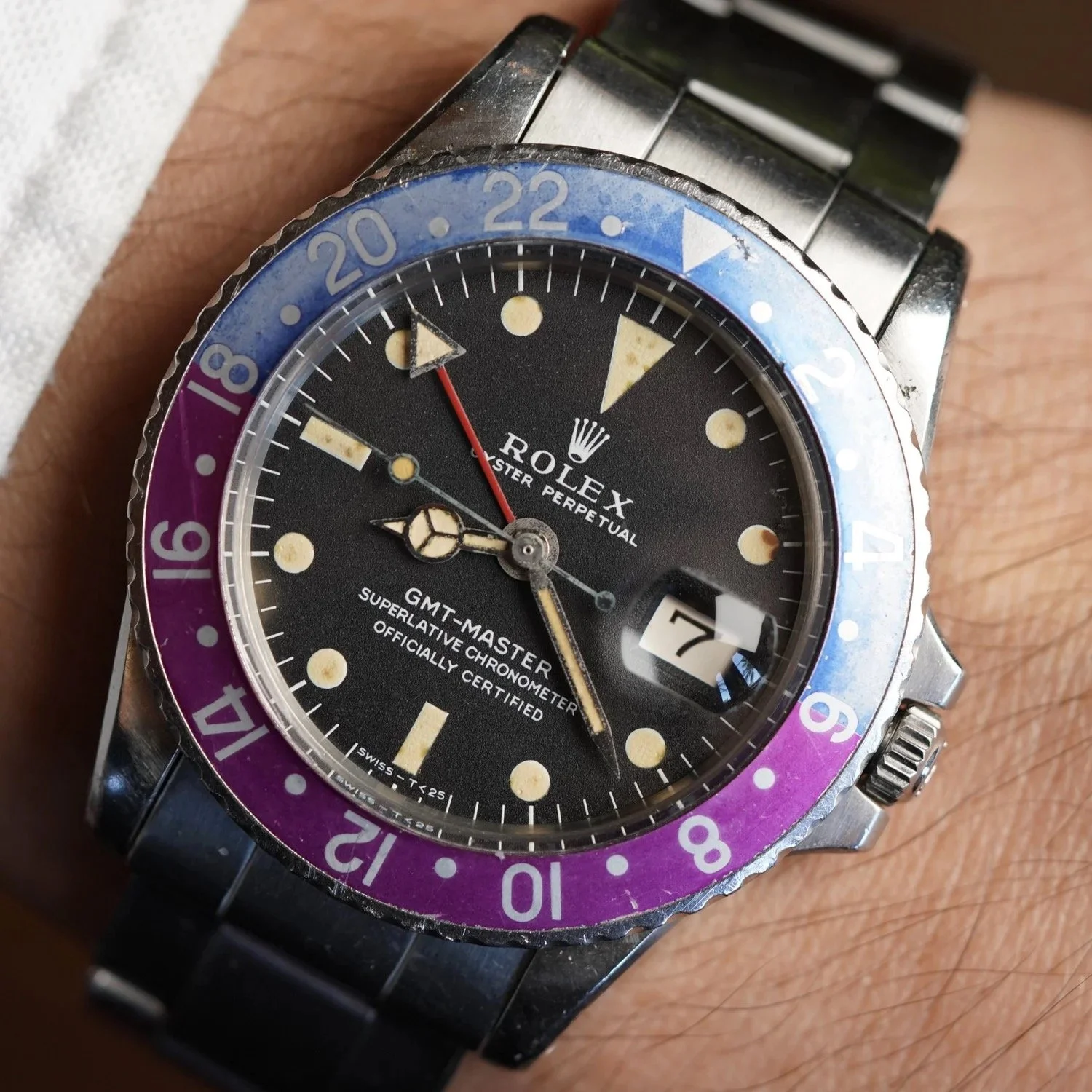 Rolex Fuchsia GMT-Master Reference 1675 Unpolished