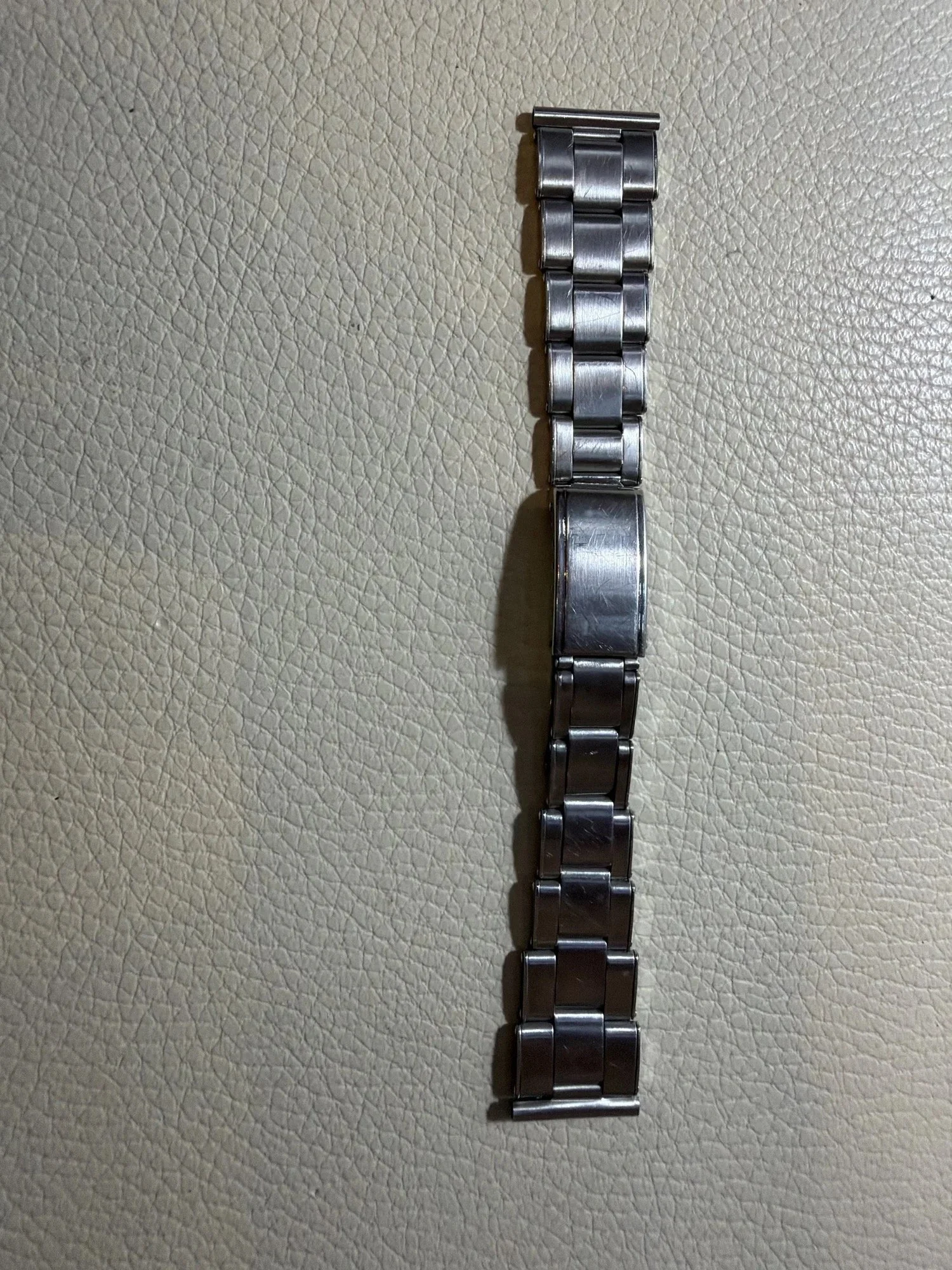 18mm Gay Frères Stretch Rivet Bracelet 5.5 inch 1952