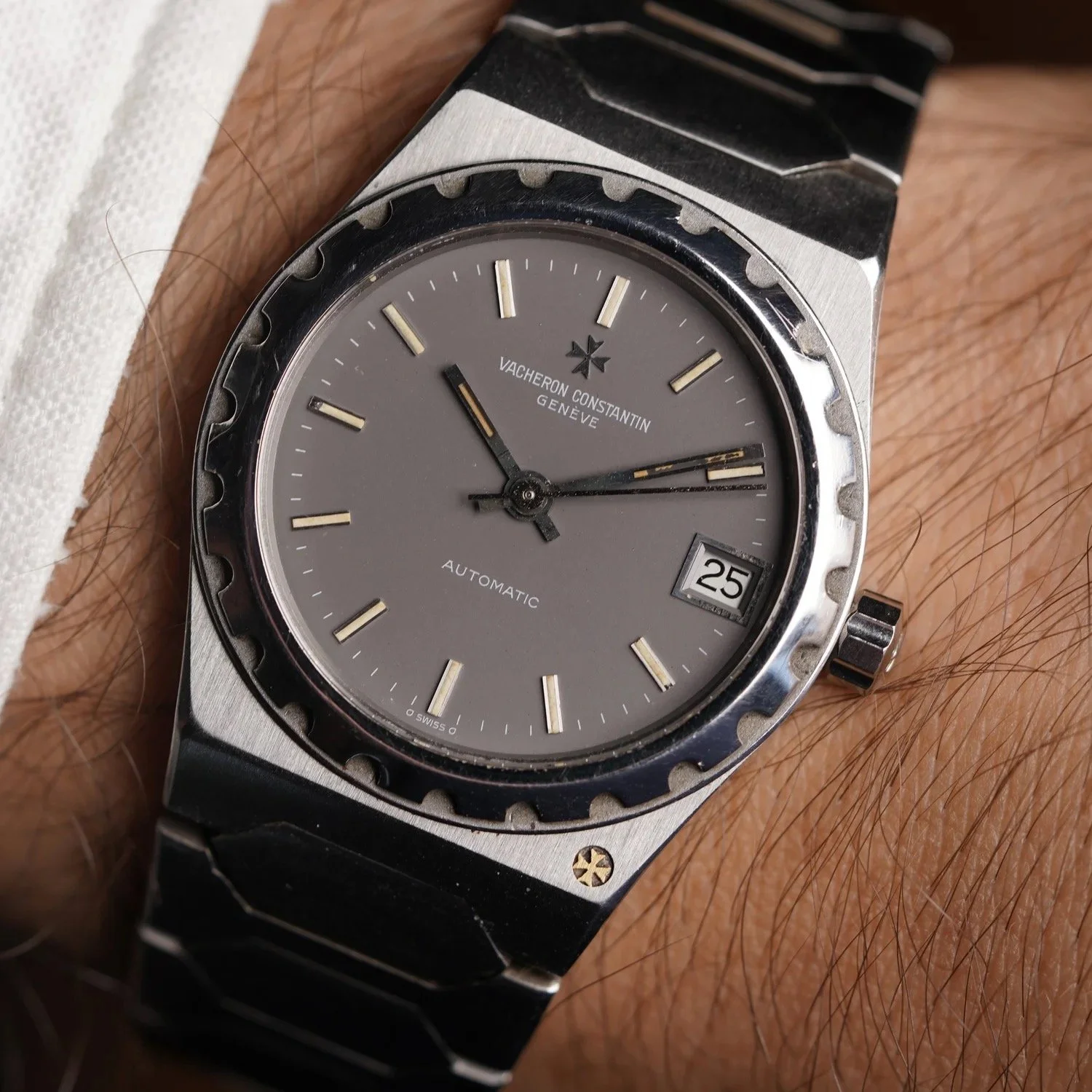 Vacheron Constantin 222 Reference 46003 in Stainless Steel
